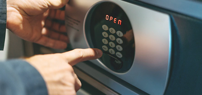Cash Safe Openers in Rossmoor, California