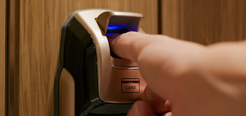 Locksmith Company For Window Lock Installation in Rossmoor, California